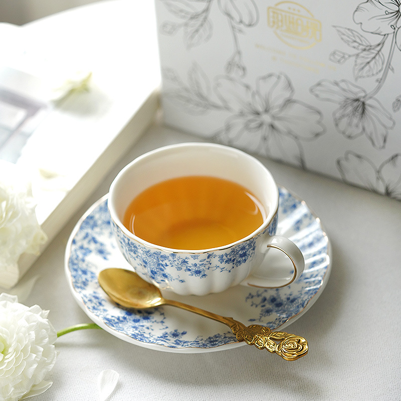Afternoon Tea-set in Engelse s - Coffee Tea English recensie en prijs