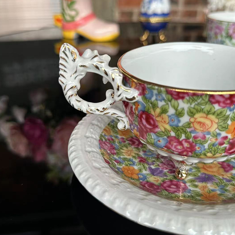 Koffiekopjes, borden, vierpoti - Coffee Tea English recensie en prijs