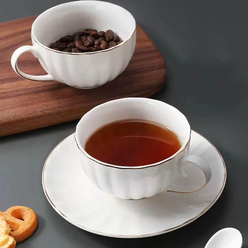 Witte keramische koffiekop met - Coffee Tea Latte recensie en prijs